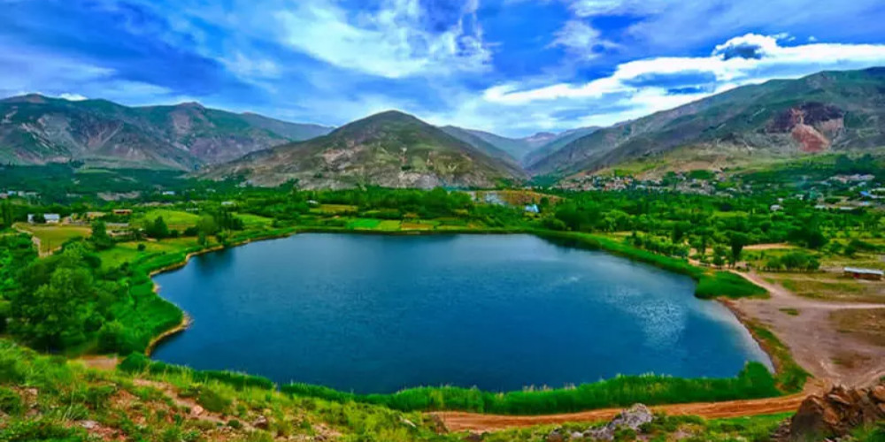 دریاچه اُوان مقصد گردشگران در الموت