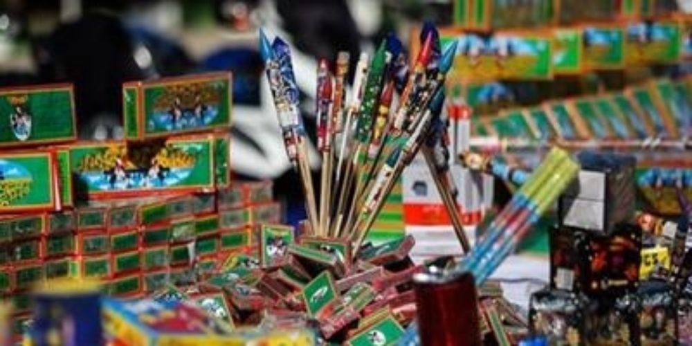 از کشف کود شيميايی قاچاق در تاکستان تا کشف مواد محترقه در دانسفهان
