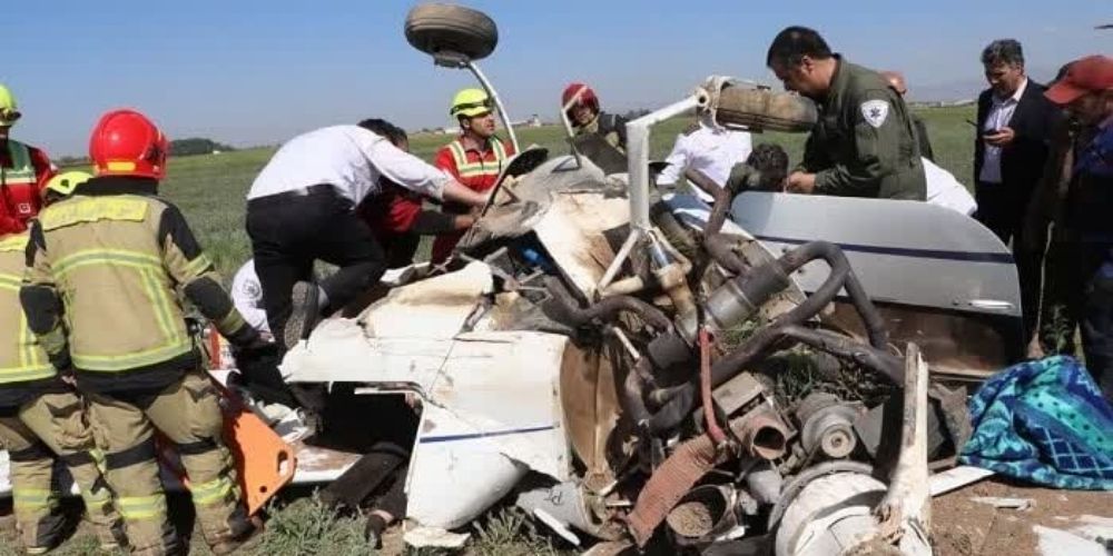 2 نفر درپی سقوط هواپیمای آموزشی در قزوین مصدوم شدند