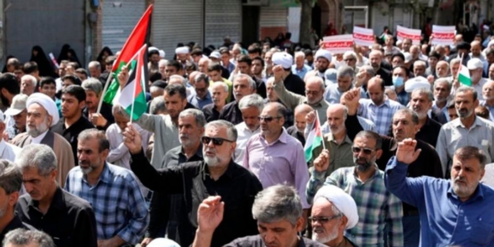 برگزاری راهپیمایی «جمعه خشم و نصر» در قزوین+ فیلم