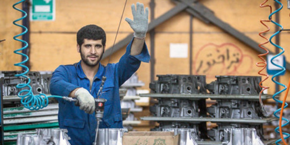 بررسی مشکلات ۲۲۸ واحد تولیدی در قزوین طی سال جاری