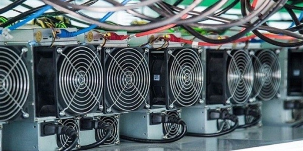 کشف مزرعه ماینر غیرمجاز در تاکستان