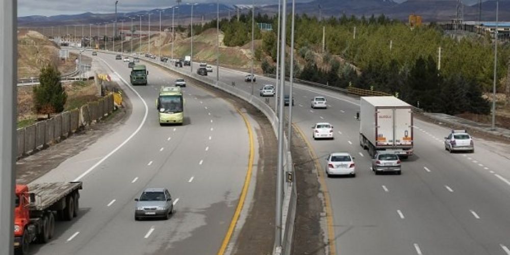 هشدار پلیس‌راه درباره وزش باد در محورهای قزوین